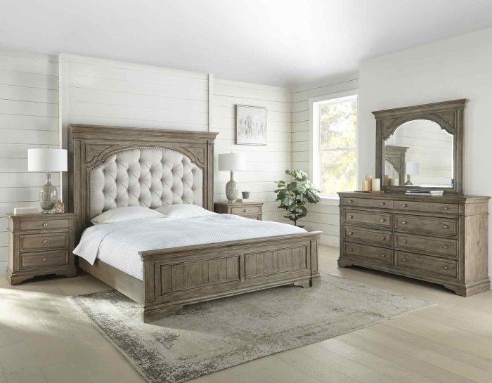 Highland Park-Tan or white, 4-Piece King or Queen Set